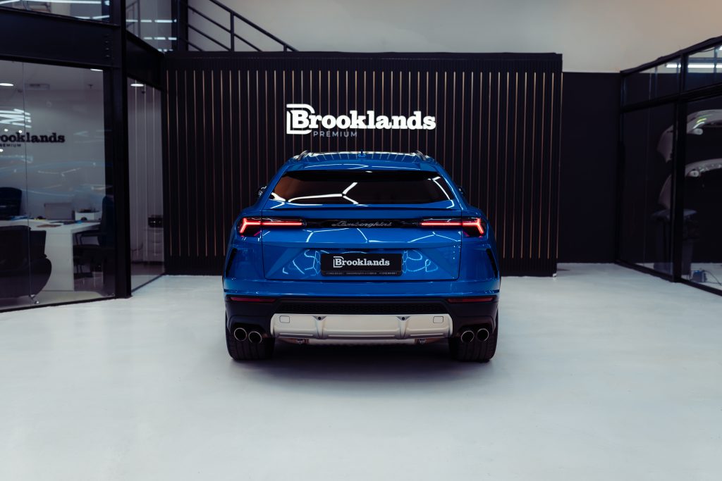 Lamborghini Urus Blue