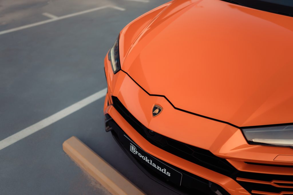 Lamborghini Urus Orange