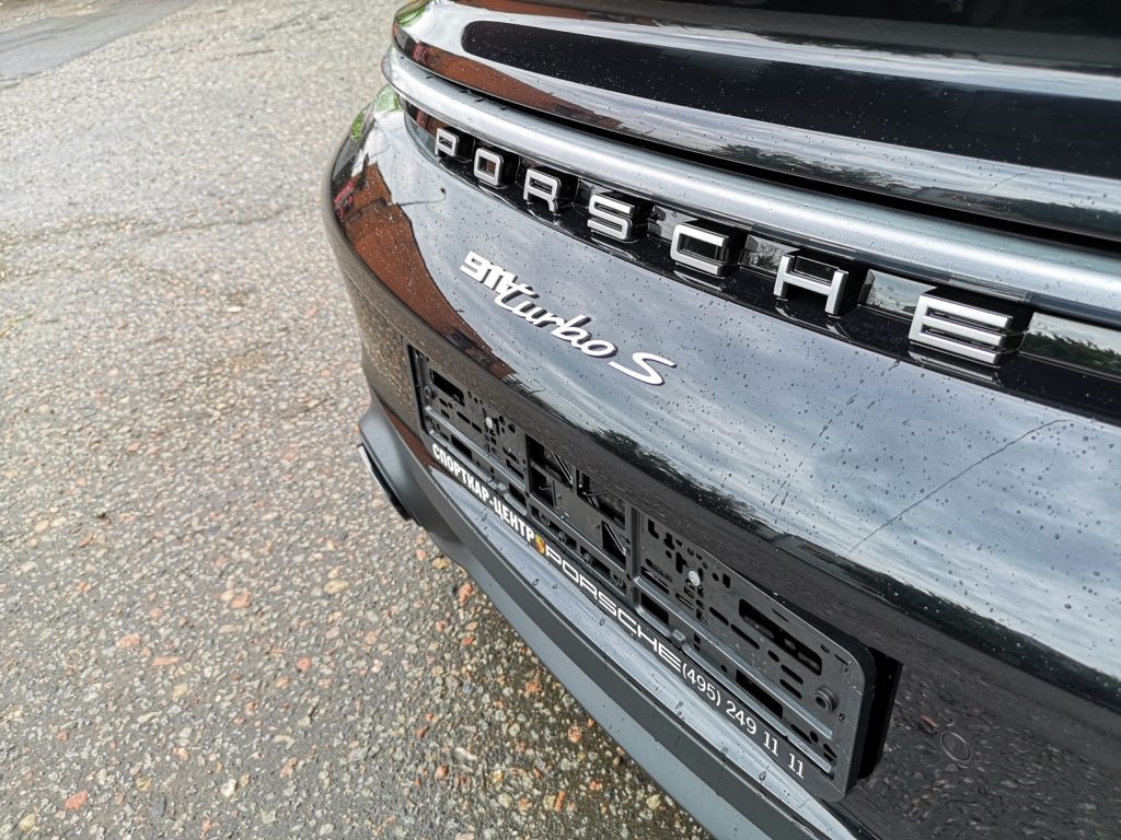 Porsche 911 Turbo S Black