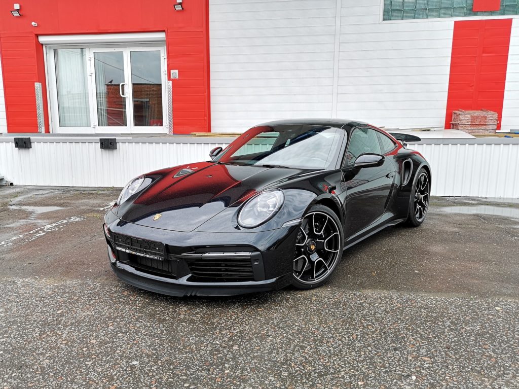 Porsche 911 Turbo S Black