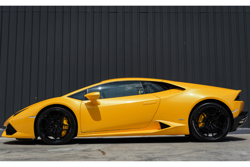 Lamborghini Huracan Yellow