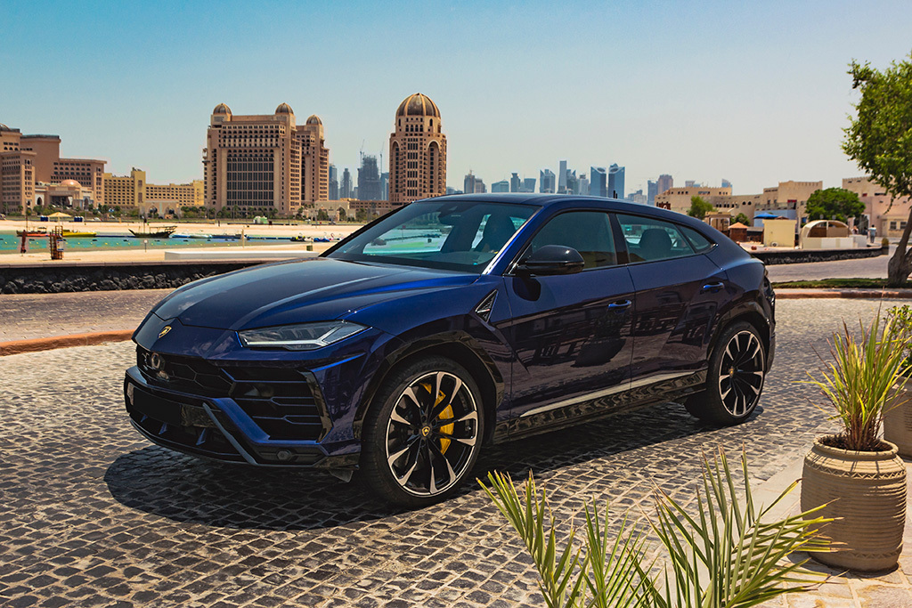 Lamborghini Urus Blue