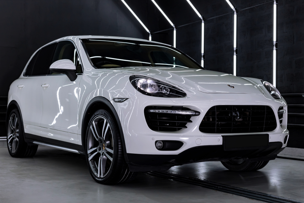 Porsche Cayenne White