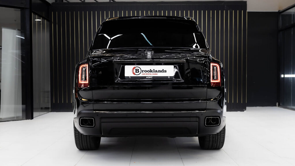 Rolls Royce Cullinan Black