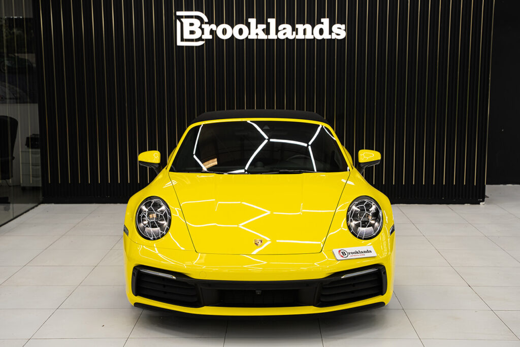 Porsche 911 Targa 4S Yellow