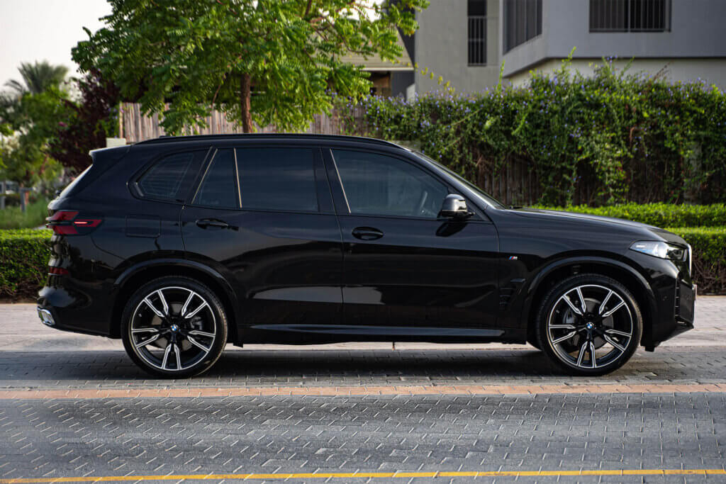 BMW X5 40i Black