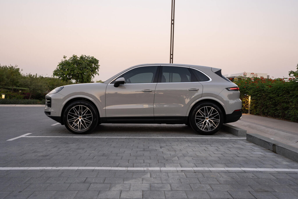 Porsche Cayenne Grey