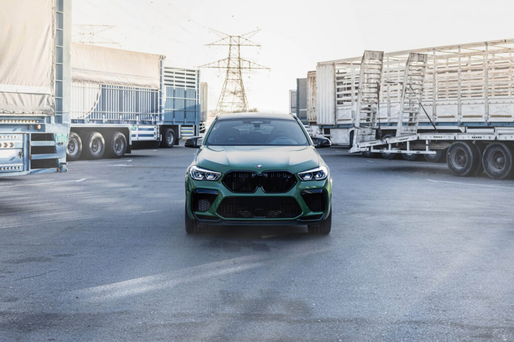 BMW X6M Green