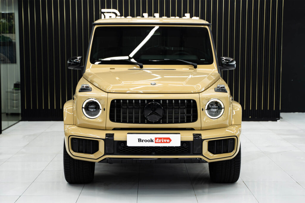 Mercedes G63 Beige