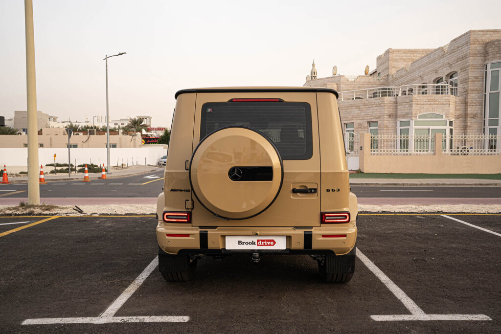 Mercedes G63 Beige