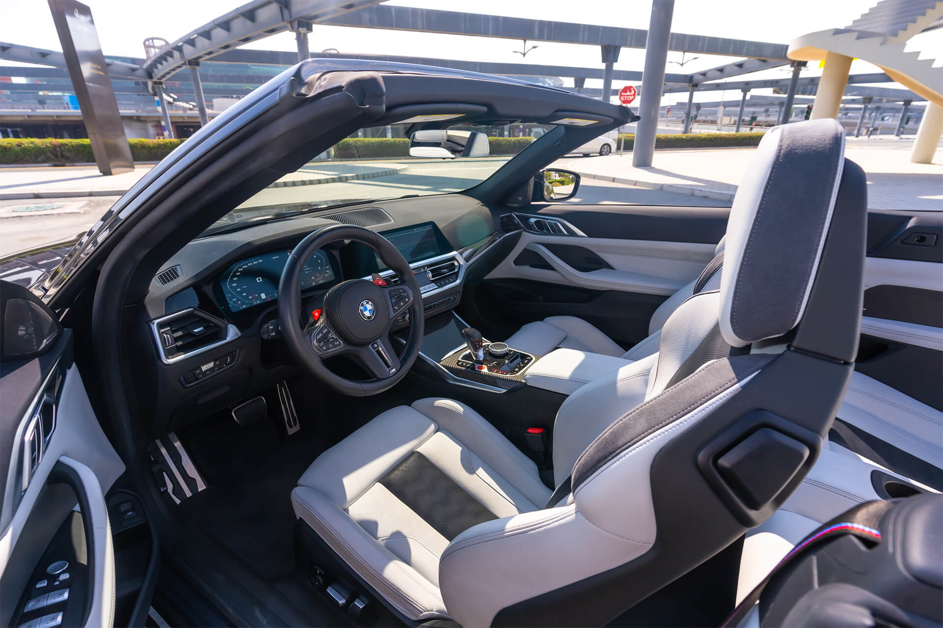 BMW M4 Competition Convertible Tanzanite Blue