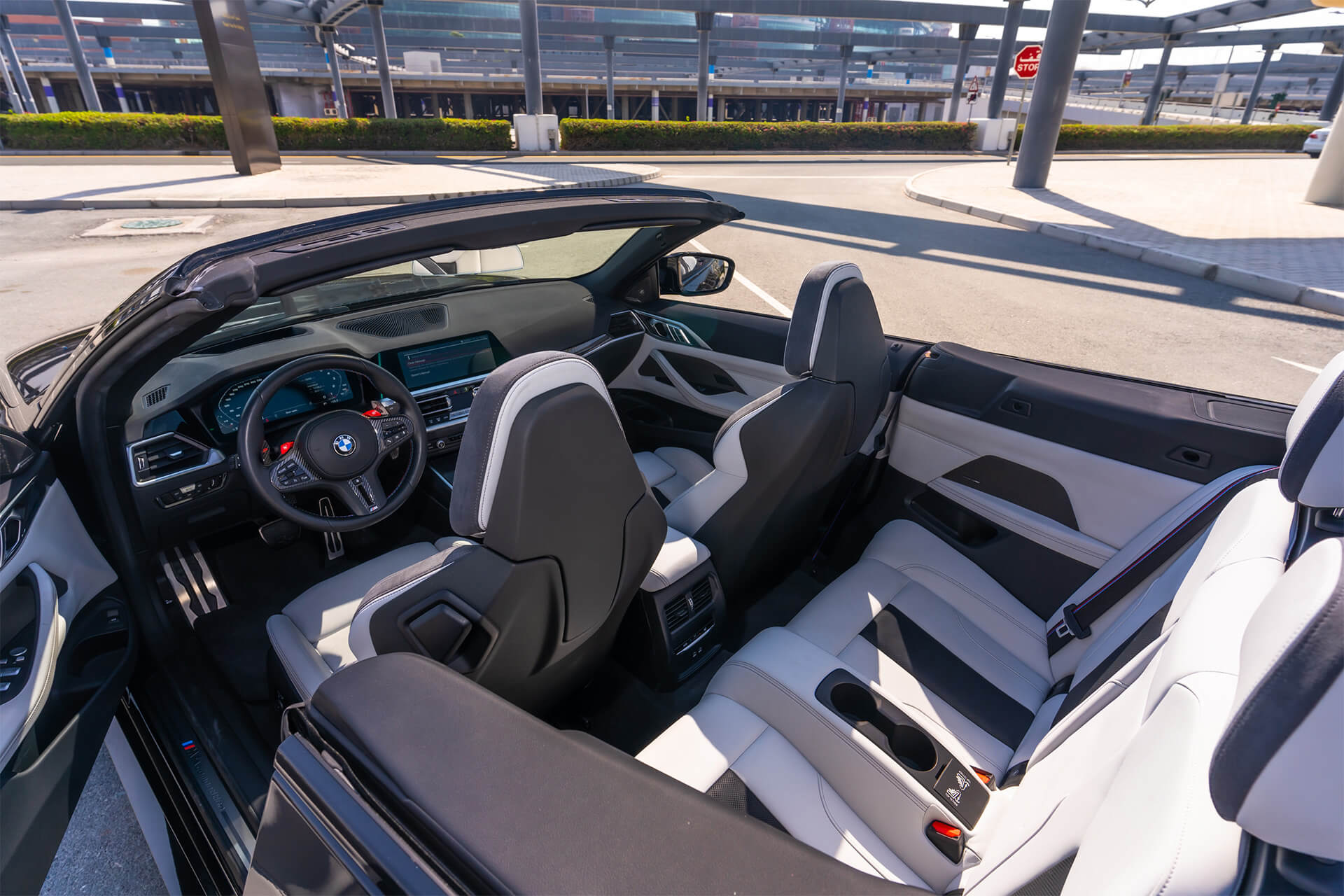 BMW M4 Competition Convertible Tanzanite Blue