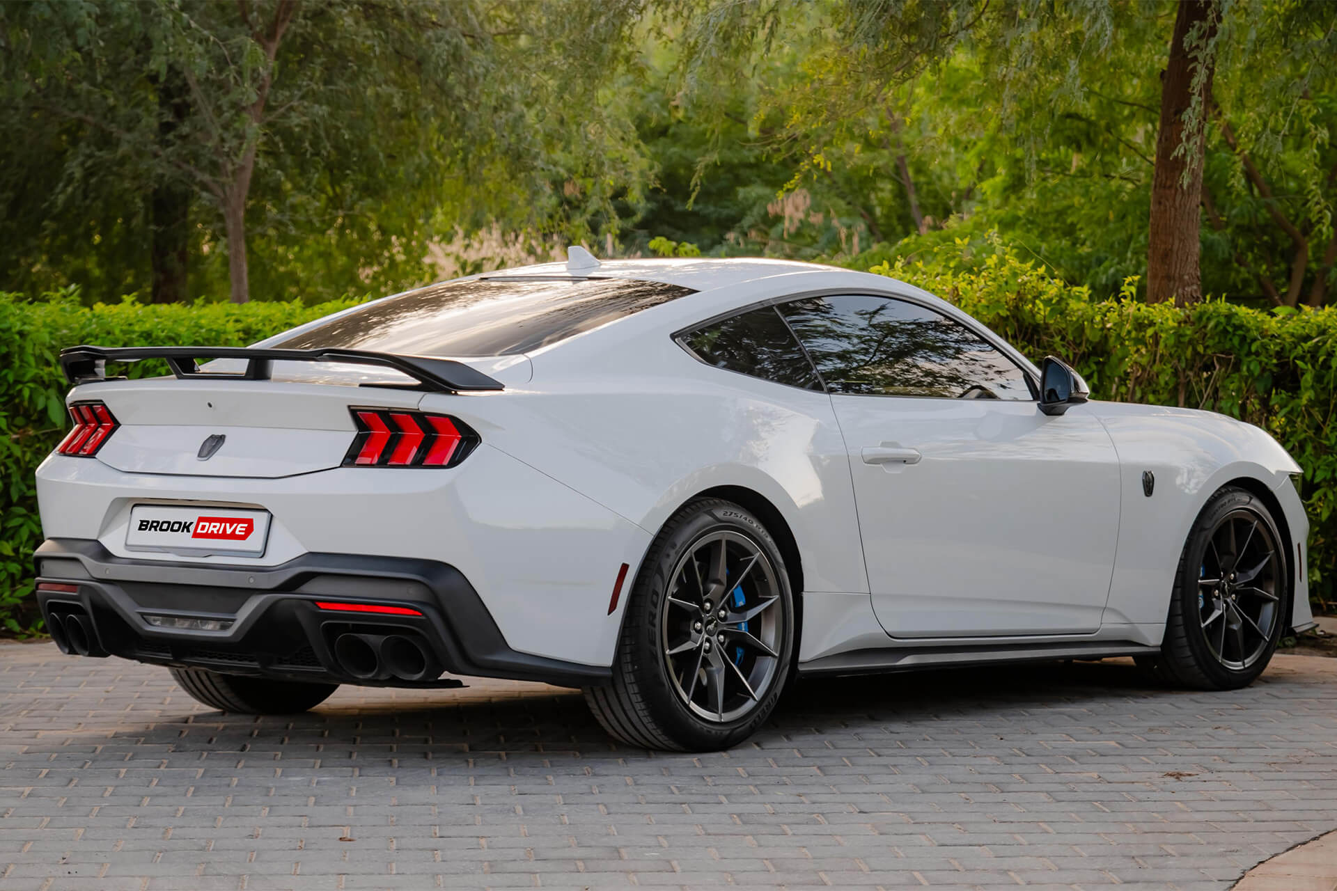 Ford Mustang Dark Horse White