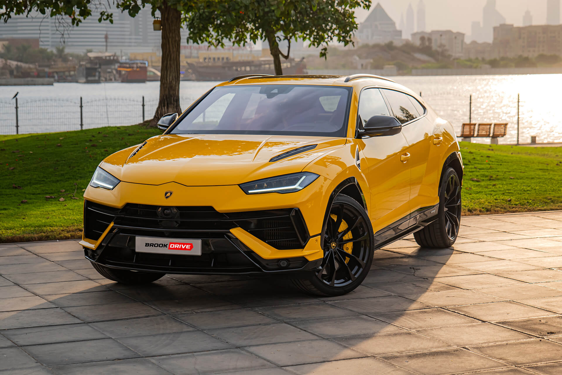 Lamborghini Urus S Giallo Auge