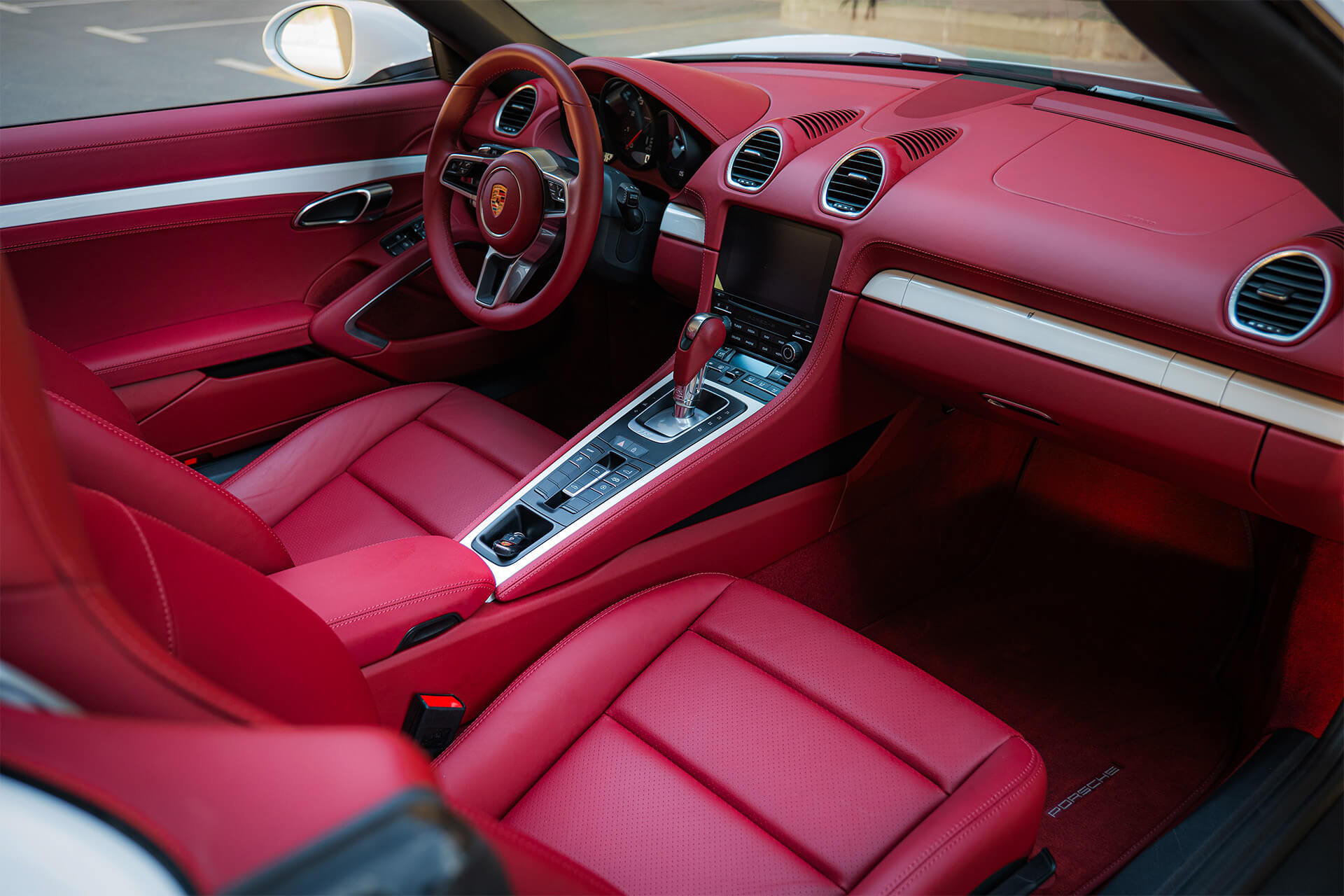 Porsche 718 Boxster White