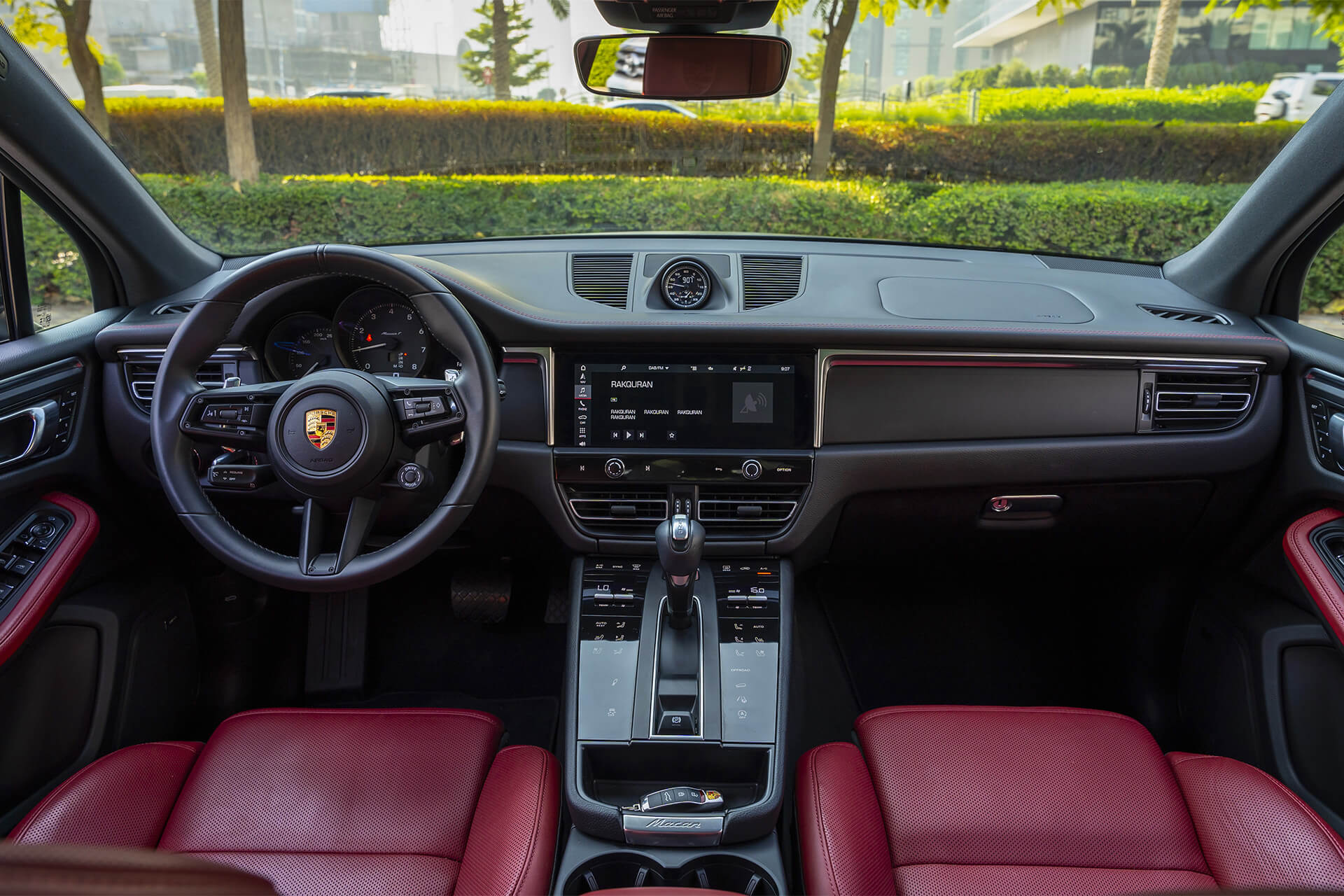 Porsche Macan T Matte Black