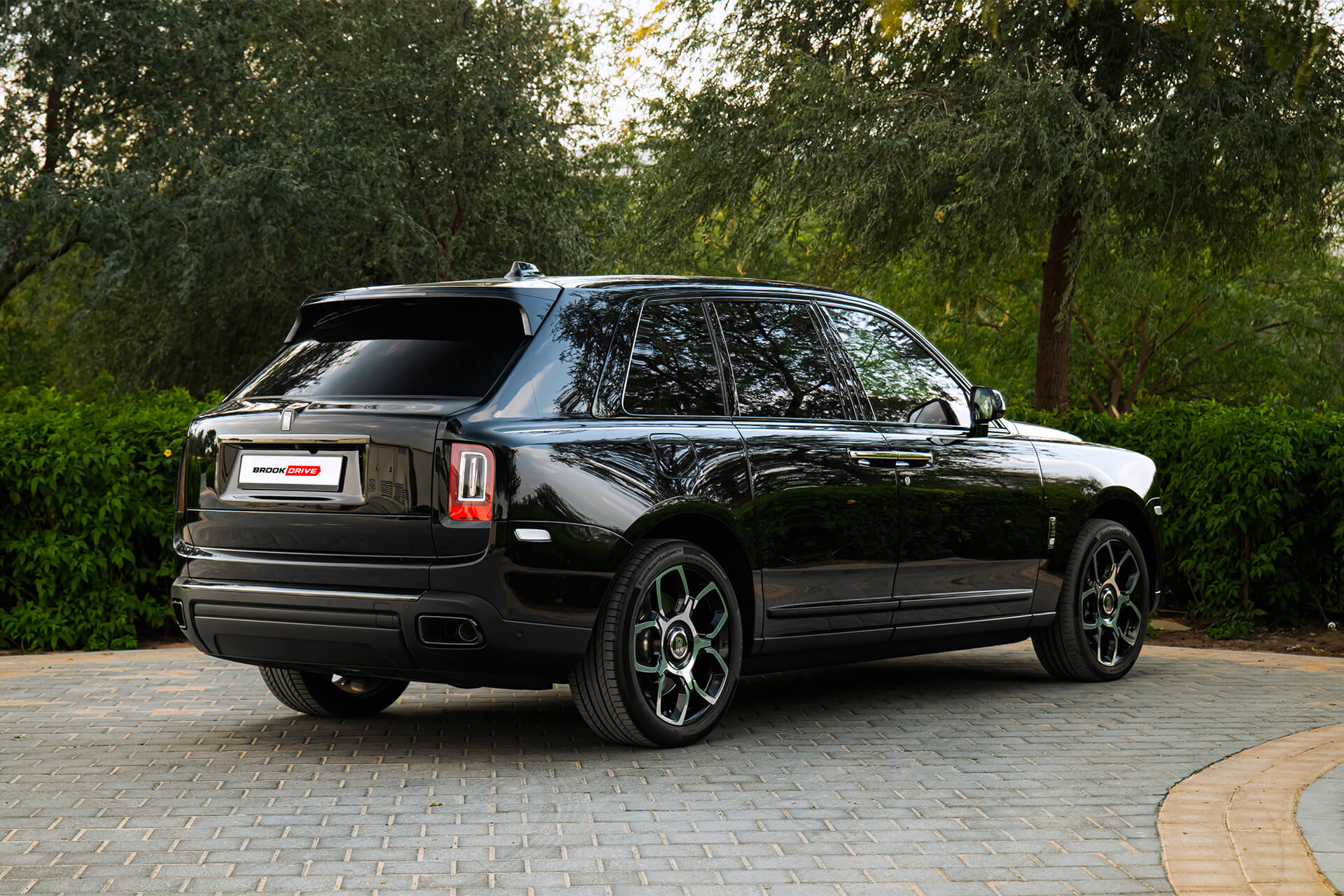 Rolls Royce Cullinan Black Badge Black